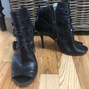 Michael Kors Open toe booties size 8